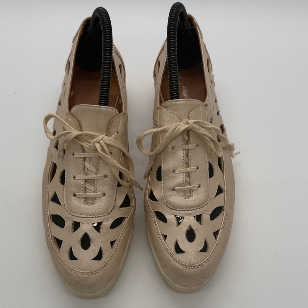 Aquatalia Beige Cutout Espadrilles‎